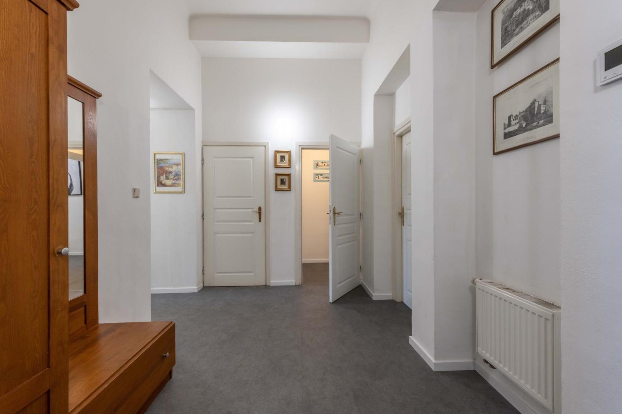 Centrally Located 3Bd Home Near National Museum Прага Экстерьер фото